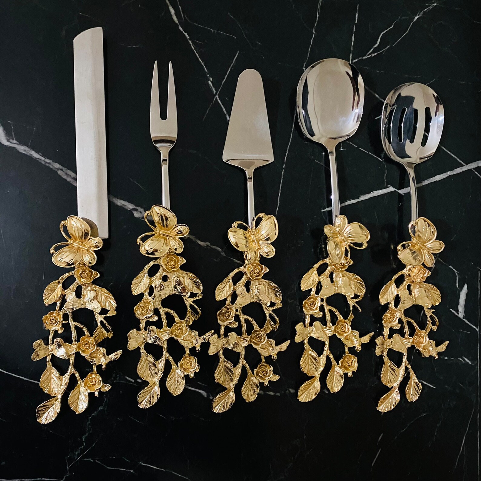 Elegant Stainless Steel Utensils Set for Cake, and Salad Service Spoons Gold Kitchen Decor - Image 2